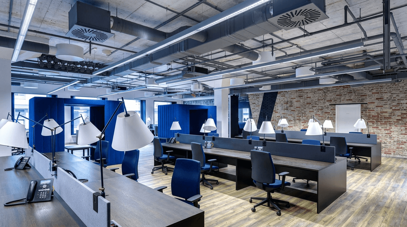 Climatisation gainable installée dans un open space de bureaux en Île-de-France